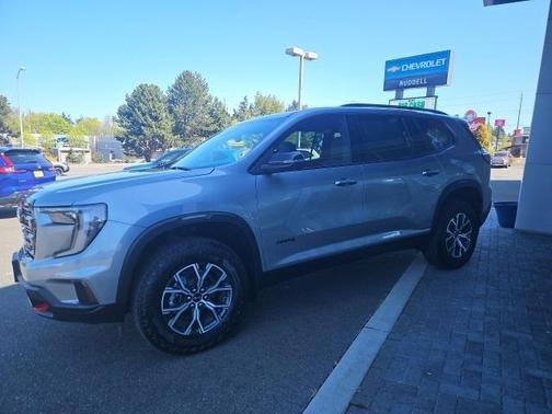 2025 GMC Acadia AT4
