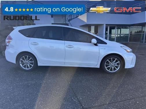 2017 Toyota Prius v Three