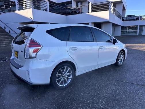 2017 Toyota Prius v Three