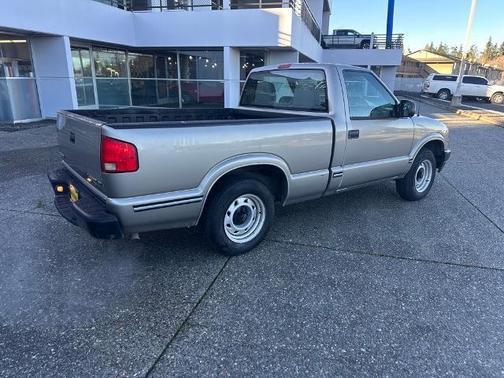2003 Chevrolet S-10 BASE