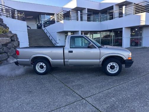 2003 Chevrolet S-10 BASE