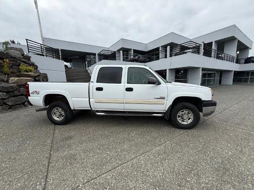 2004 Chevrolet Silverado 2500 LT H/D Crew Cab