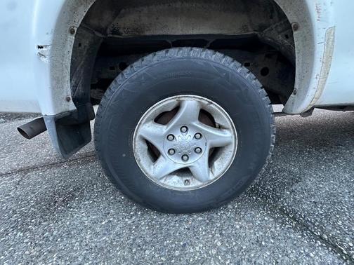 2003 Toyota Tundra SR5