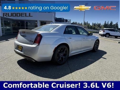 2022 Chrysler 300 S