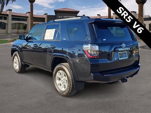 2024 Toyota 4Runner SR5