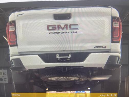2025 GMC Canyon AT4