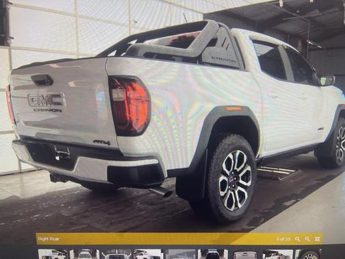 2025 GMC Canyon AT4