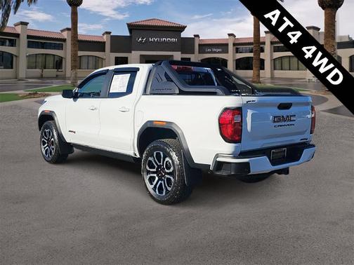 2025 GMC Canyon AT4