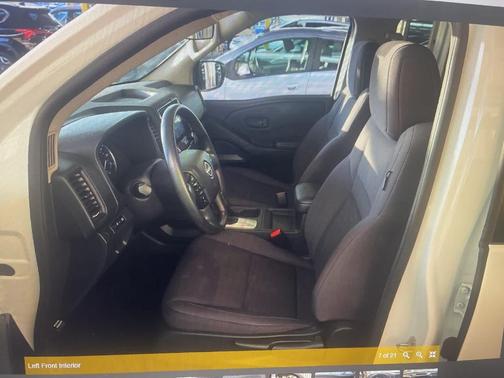 2023 Nissan Frontier S