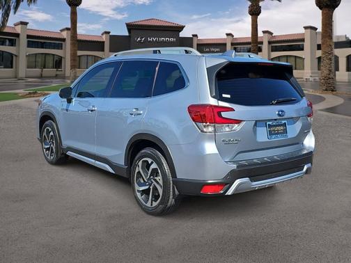 2022 Subaru Forester 2.5i Touring