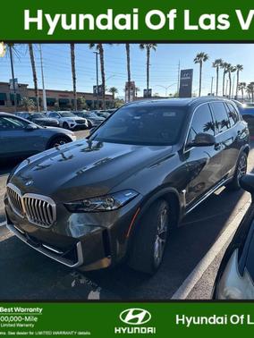 Manhattan Green Metallic 2025 BMW X5 xDrive40i
