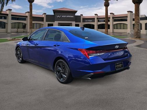 2022 Hyundai ELANTRA HEV Blue