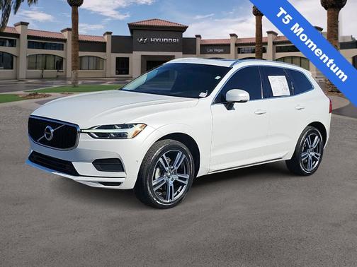 White 2018 Volvo XC60 T5 Momentum