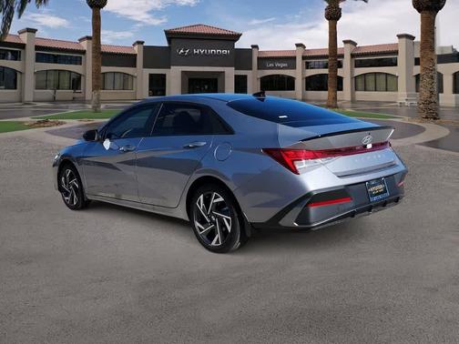 2025 Hyundai ELANTRA HEV SEL Sport