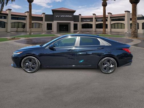 2022 Hyundai ELANTRA HEV Blue