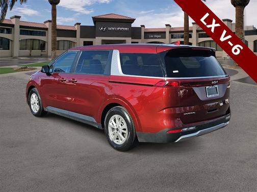 2024 Kia Carnival LX