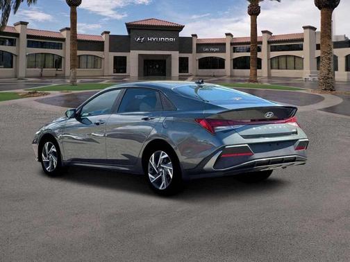 2025 Hyundai ELANTRA HEV SEL Sport