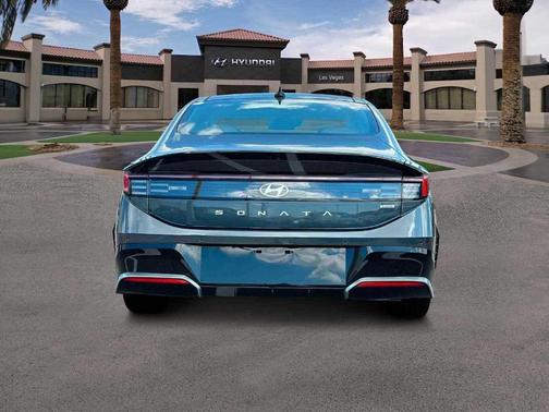 2025 Hyundai SONATA Hybrid Limited