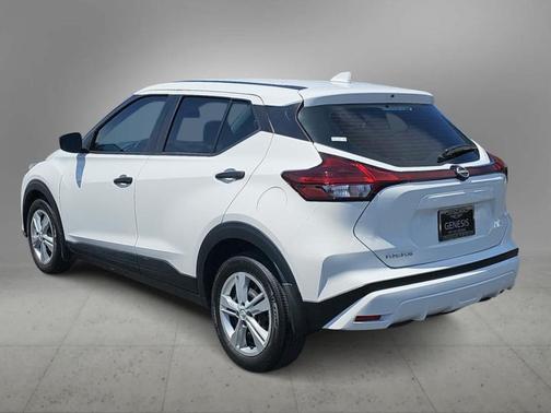 2023 Nissan Kicks S