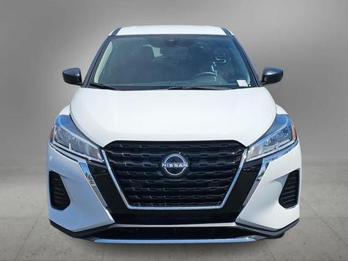 2023 Nissan Kicks S