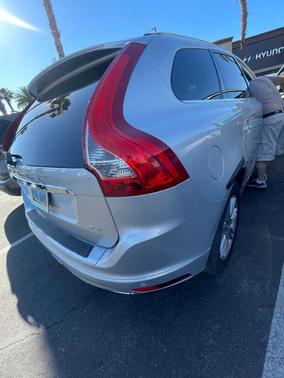 Silver 2017 Volvo XC60 T5 Inscription