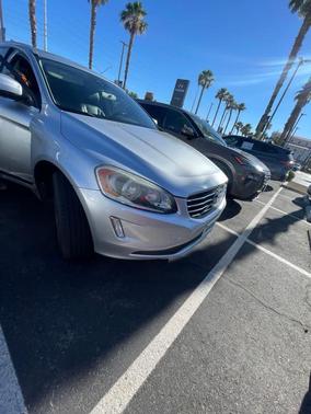 Silver 2017 Volvo XC60 T5 Inscription