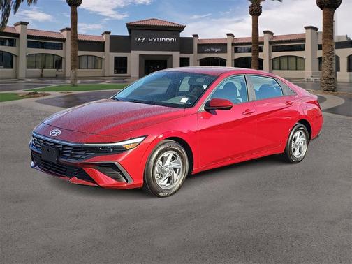 2024 Hyundai ELANTRA SE