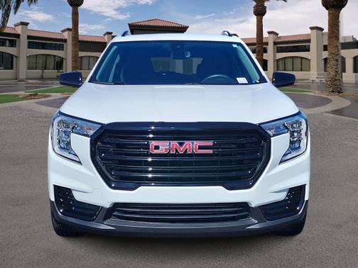 Summit White 2024 GMC Terrain SLE