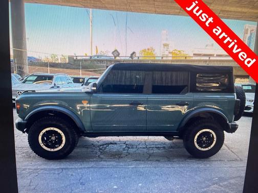 2023 Ford Bronco Badlands