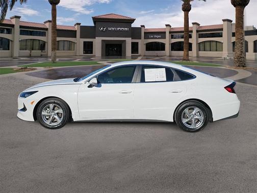 2023 Hyundai SONATA SE