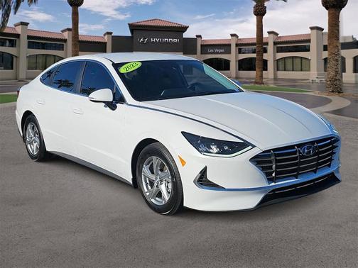 2023 Hyundai SONATA SE