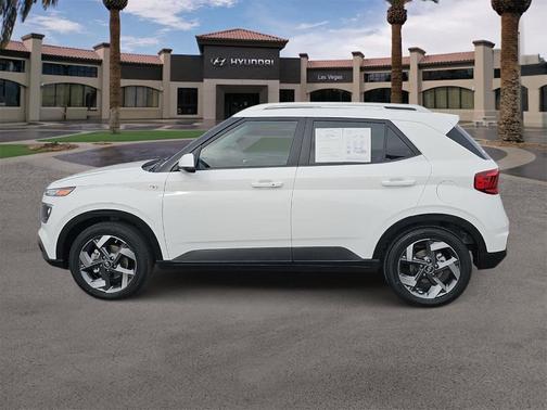 2024 Hyundai VENUE SEL