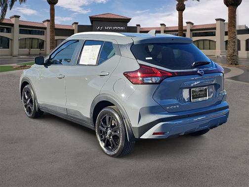 2023 Nissan Kicks SV