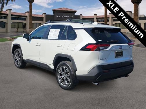 2022 Toyota RAV4 Hybrid XLE Premium