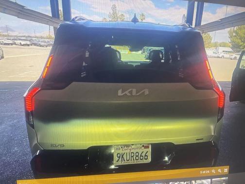 Ivory Silver 2024 Kia EV9 GT-Line