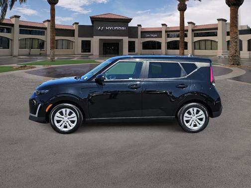 Fusion Orange 2023 Kia Soul LX