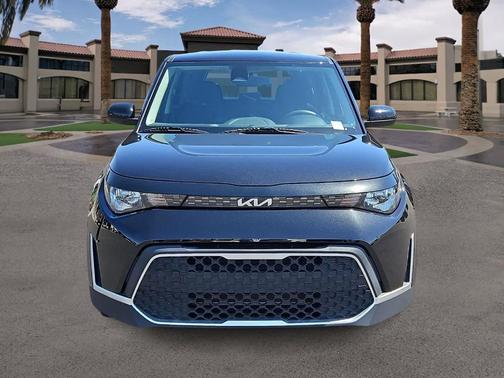 Fusion Orange 2023 Kia Soul LX