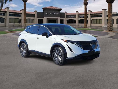 2 Tone White / Black Roof 2023 Nissan ARIYA VENTURE+