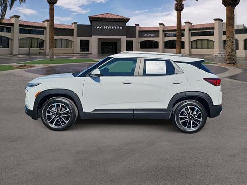 Summit White 2026 Chevrolet Trailblazer LT