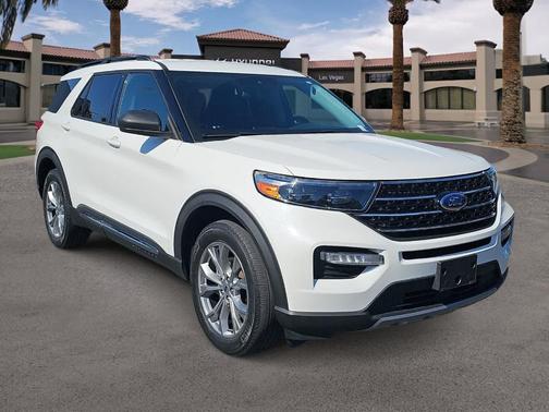 Star White 2021 Ford Explorer XLT