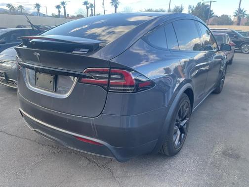 2023 Tesla Model X 