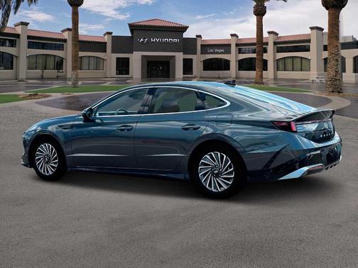 2025 Hyundai SONATA Hybrid Limited
