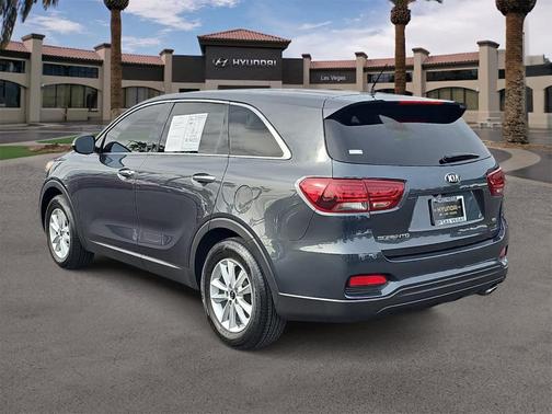 2020 Kia Sorento LX