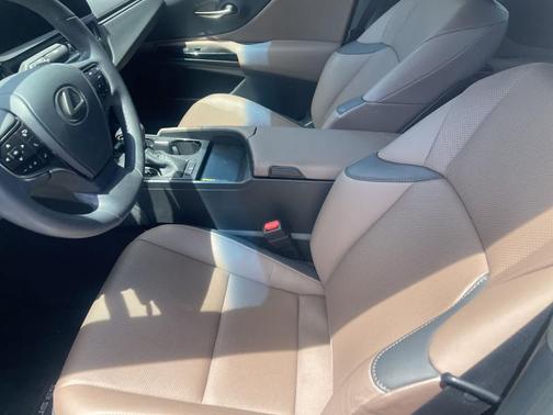 Eminent White Pearl 2023 Lexus ES 350