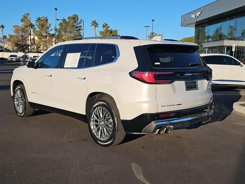 2024 GMC Acadia Denali