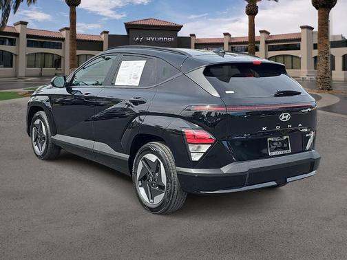 Abyss Black Pearl 2025 Hyundai KONA EV SEL