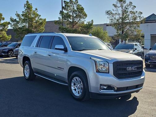 2017 GMC Yukon XL SLT