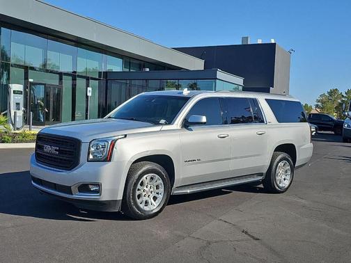 2017 GMC Yukon XL SLT