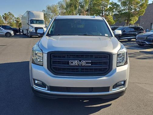 2017 GMC Yukon XL SLT