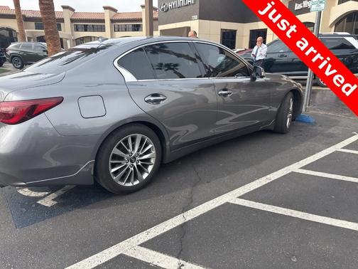 2023 INFINITI Q50 LUXE